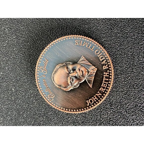 Lledo Collectors Guild DG052028 1935 Morris Parcels Van - Radio Times Christmas - Picture 9 of 16